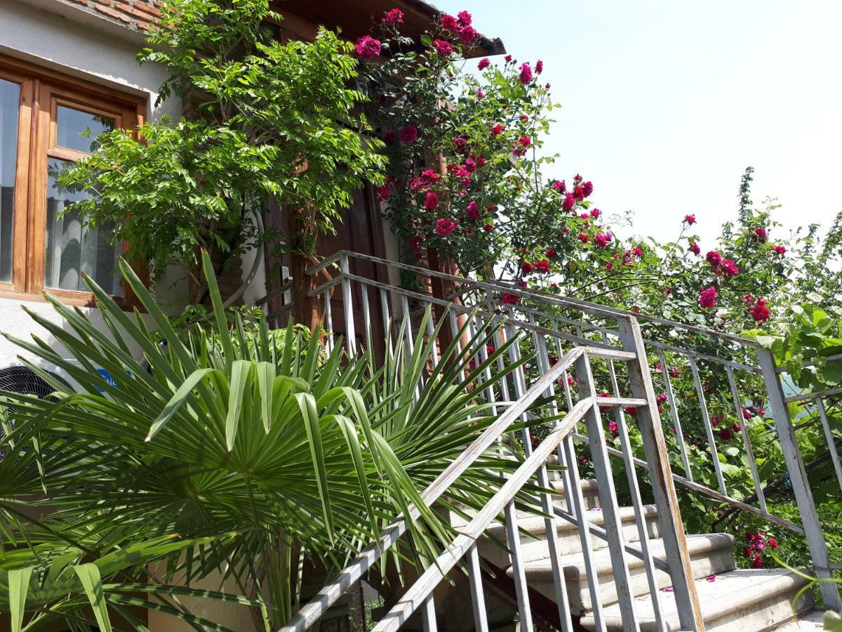 Old House Apartment With Garden Area Mtsʼkhetʼa Exterior foto