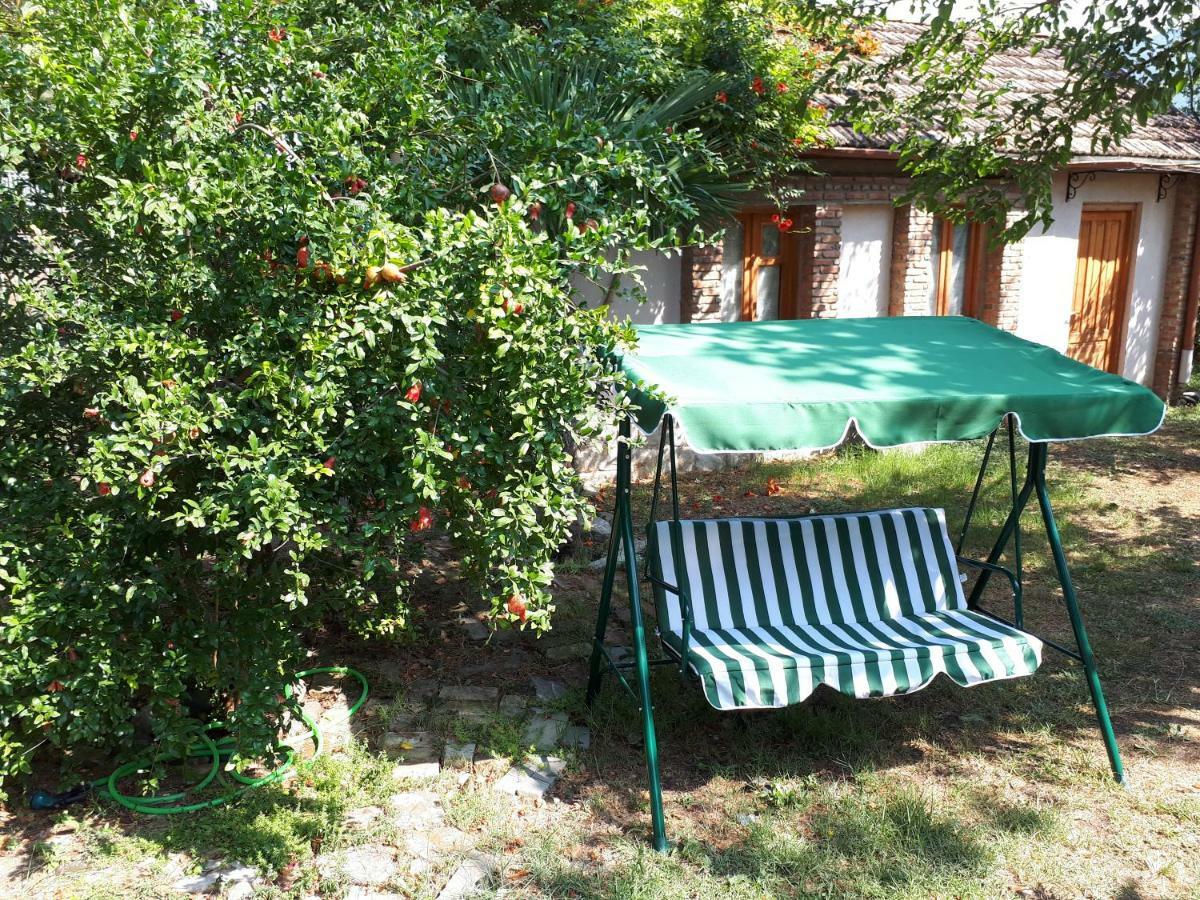 Old House Apartment With Garden Area Mtsʼkhetʼa Exterior foto
