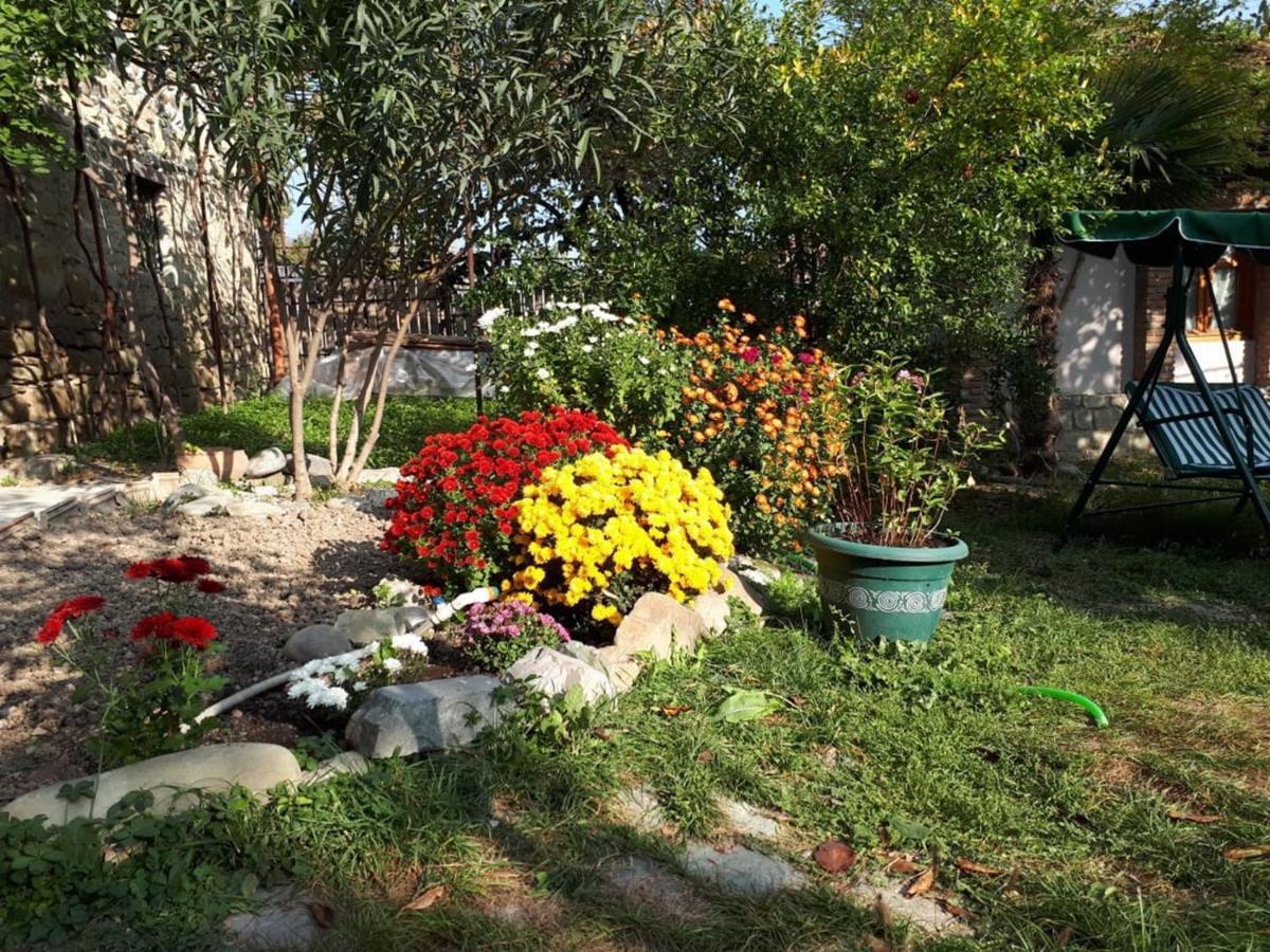Old House Apartment With Garden Area Mtsʼkhetʼa Exterior foto